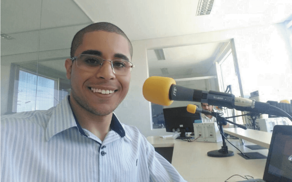 Rádio Antena Jovem Entrevista Tiago Silva no Programa Café na Teia - tiago silva digital